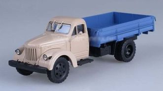 УралЗиС 355М бежевый (Автоистория)