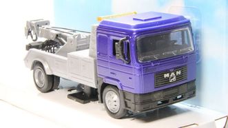 MAN F2000 эвакуатор синий/серый (New Ray)